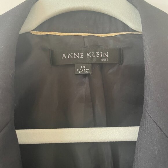 Anne Klein Single Button Long Blazer Jacket in Black, Size 14 - Picture 3 of 7